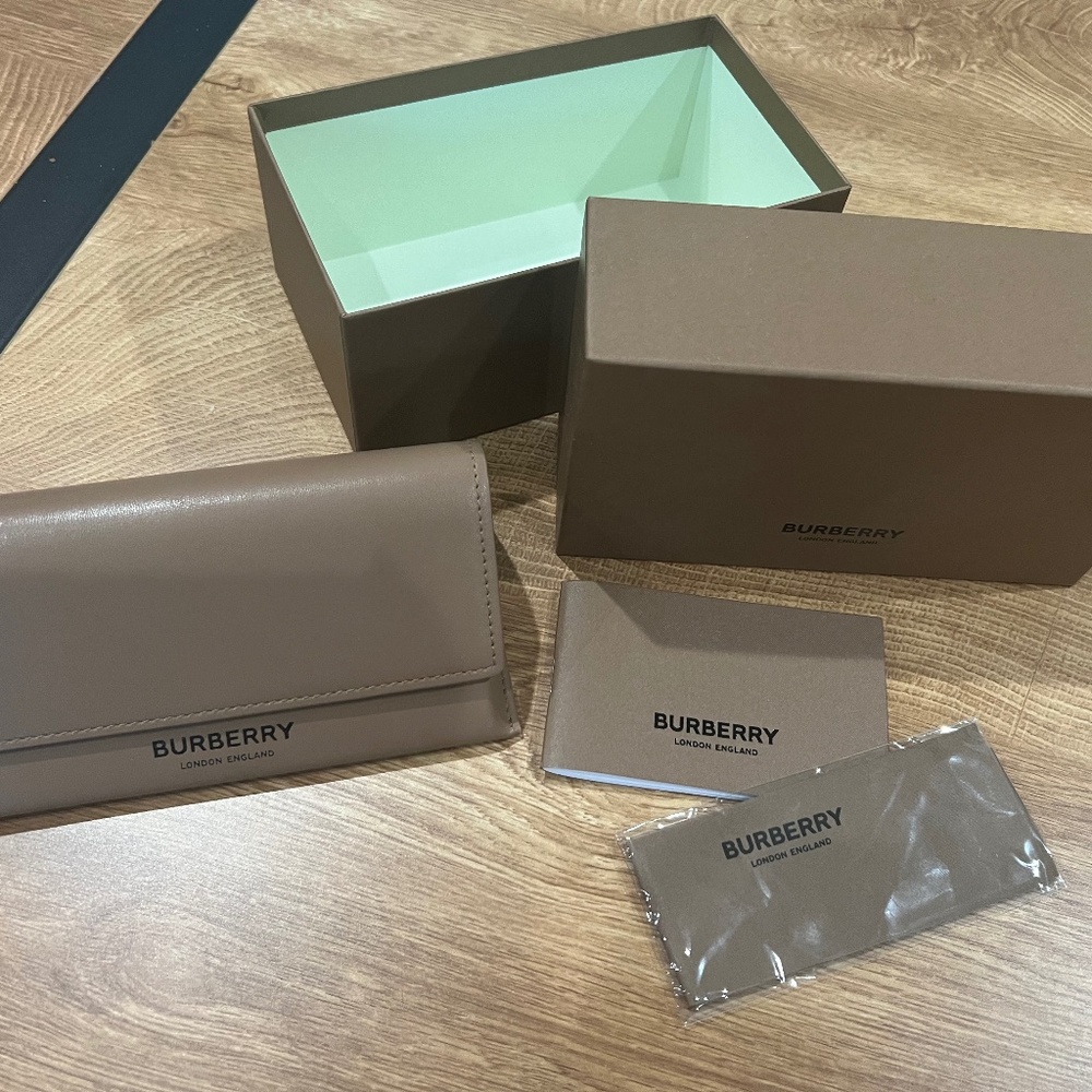 Women sunglasses